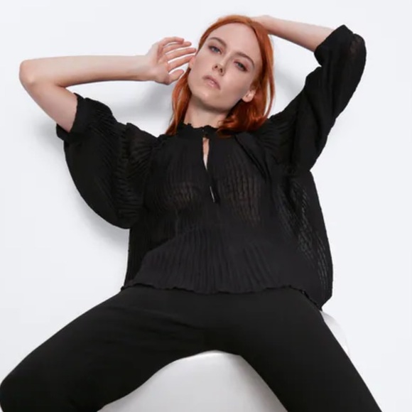 Swiss dot blouse zara Outlet